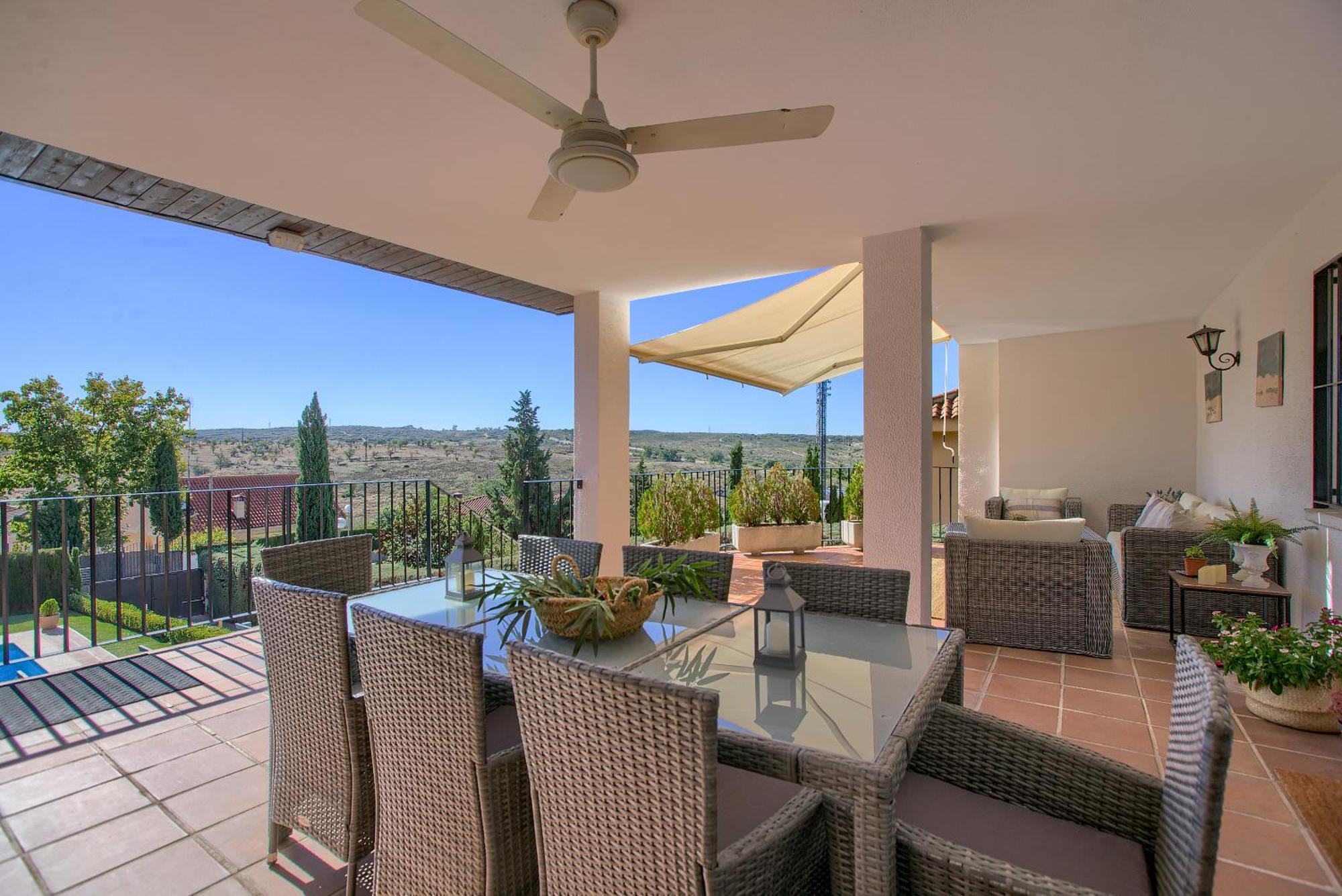 Chalet Con Piscina En Aranjuez Exterior photo